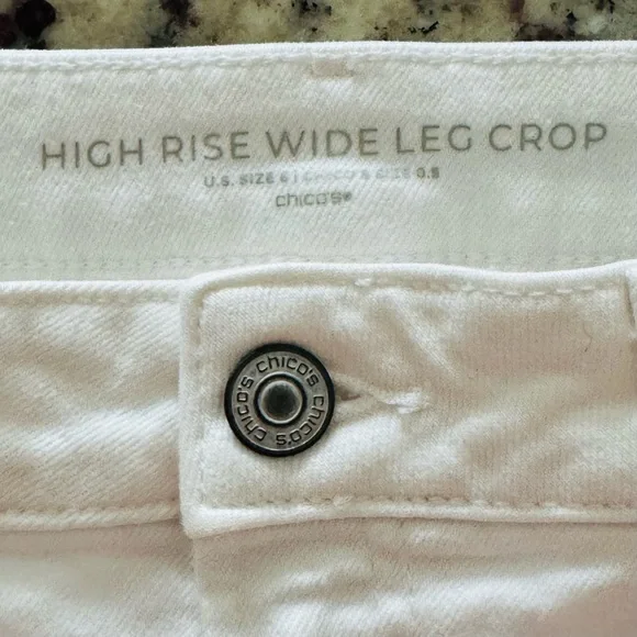 Chico’s Size 0.5 (US 6) Alabaster (White) High Rise Wide Leg Crop Jeans - Picture 7 of 8